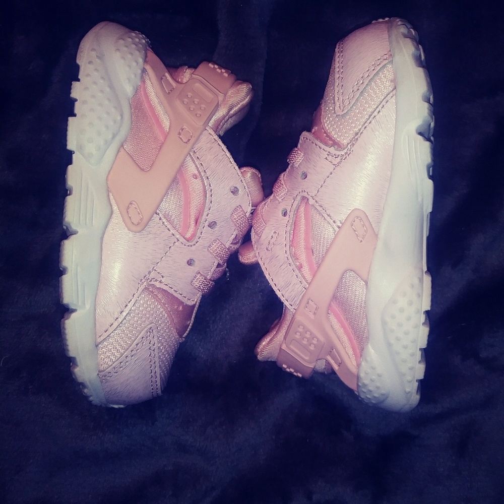 Pink & White Kids Harrache (6C)